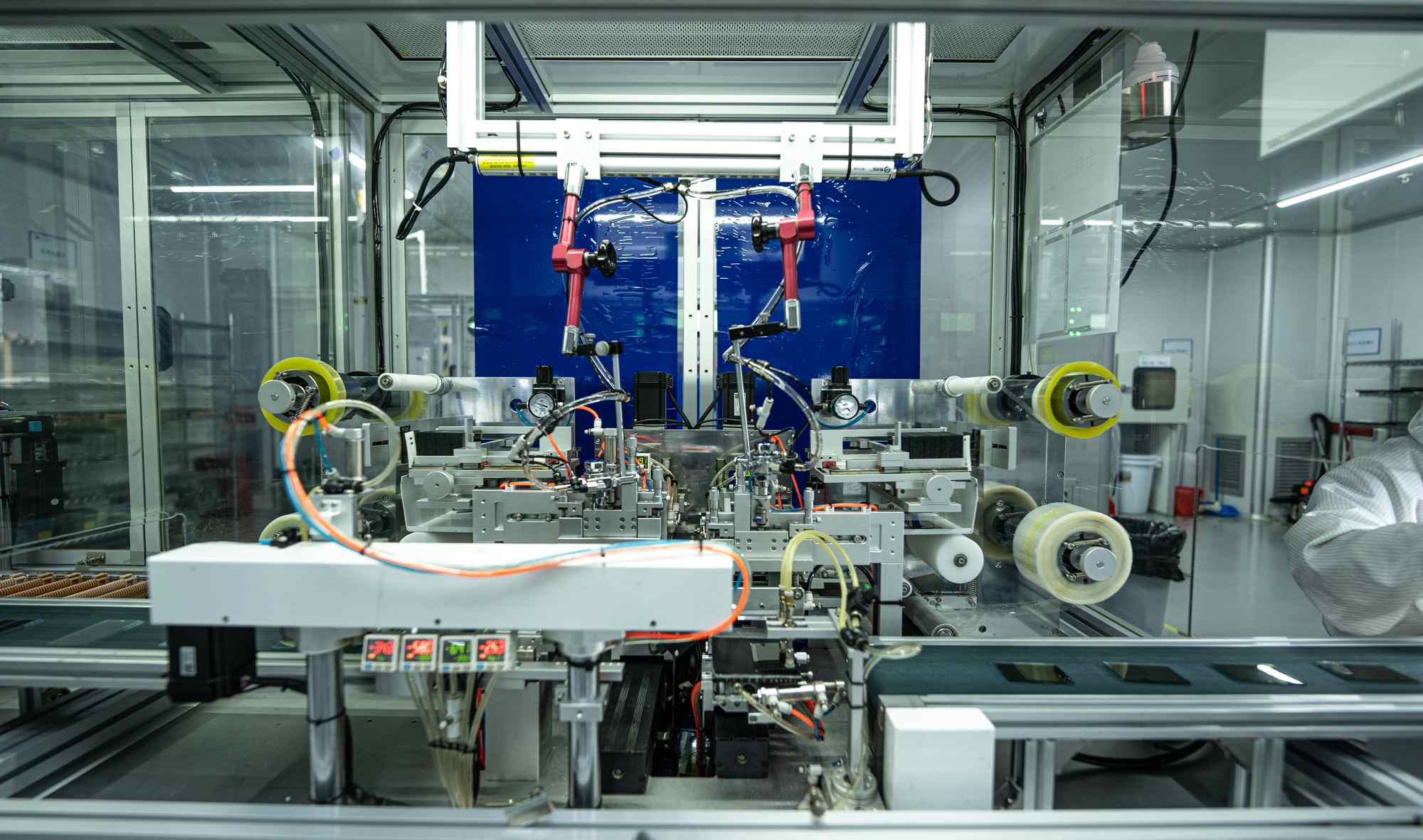 Penjajaran Precision & Perhimpunan Sel: Menganalisis Proses Salutan dan Gosok Pi dalam Pembuatan LCD